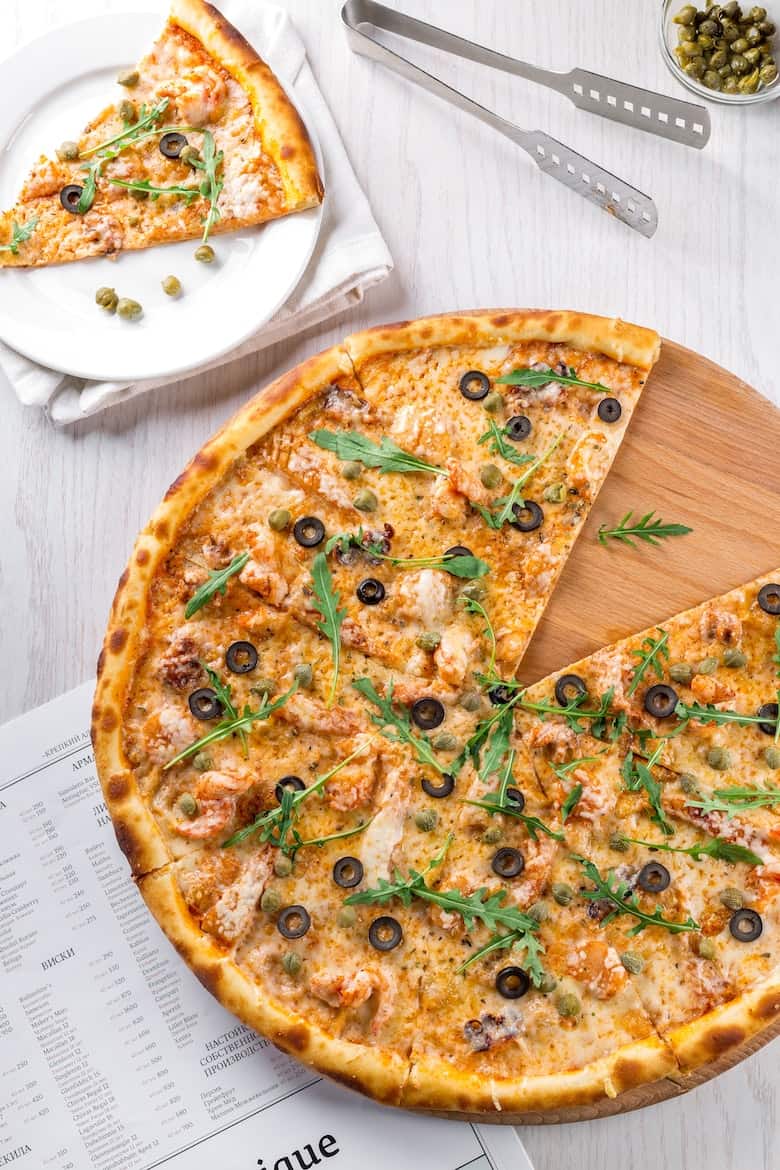 Healthy Chicken Mozzarella Pizza
